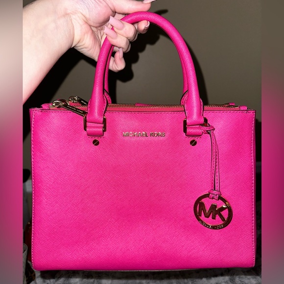 NWOT Michael Kors “Sutton” Saffiano Satchel - Picture 1 of 6